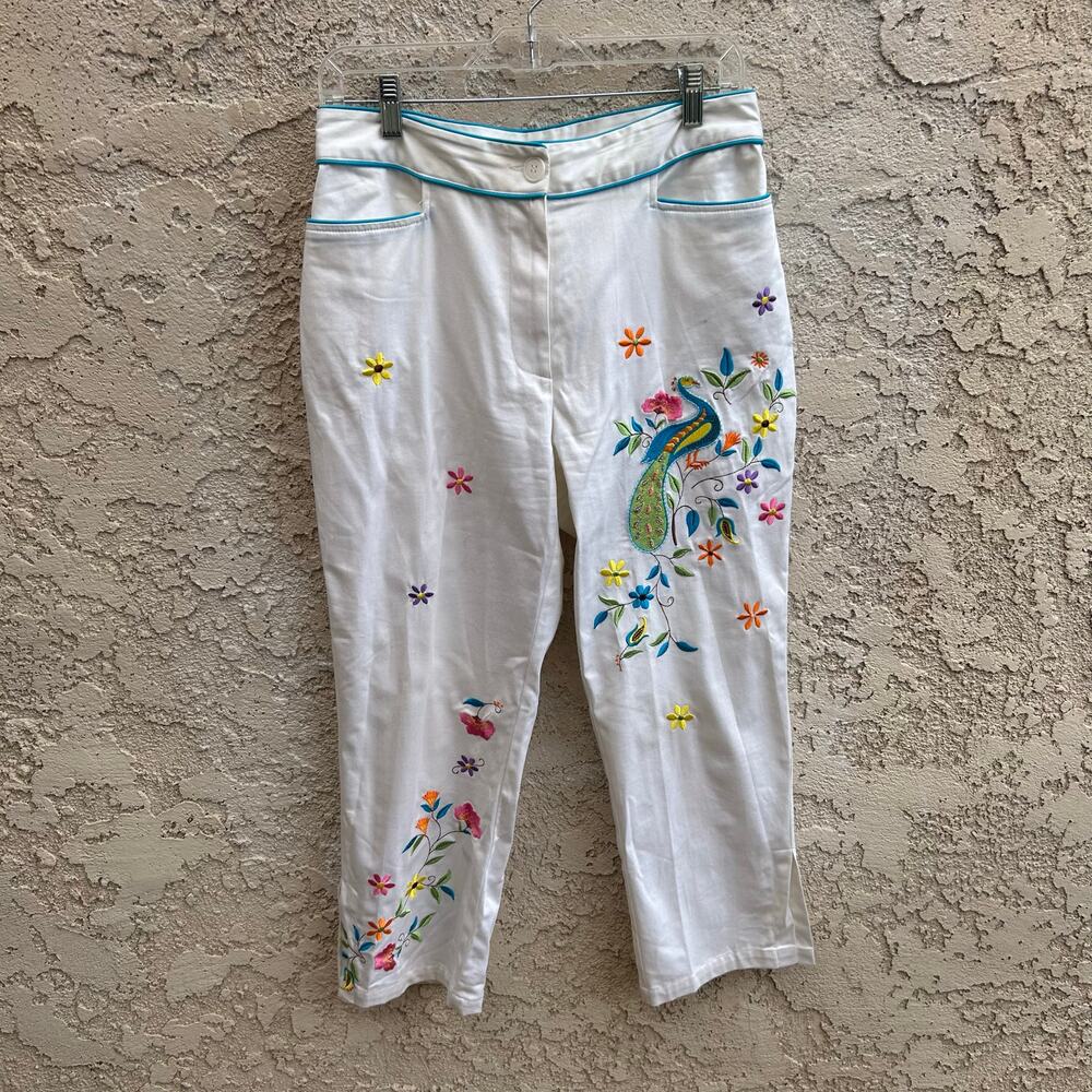 Bamboo Traders Embroidered Floral Capri Pants White Size 10